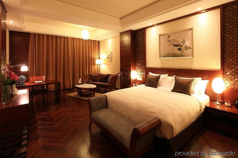 Fondney Hotel Shanghai Hongqiao Buitenkant foto